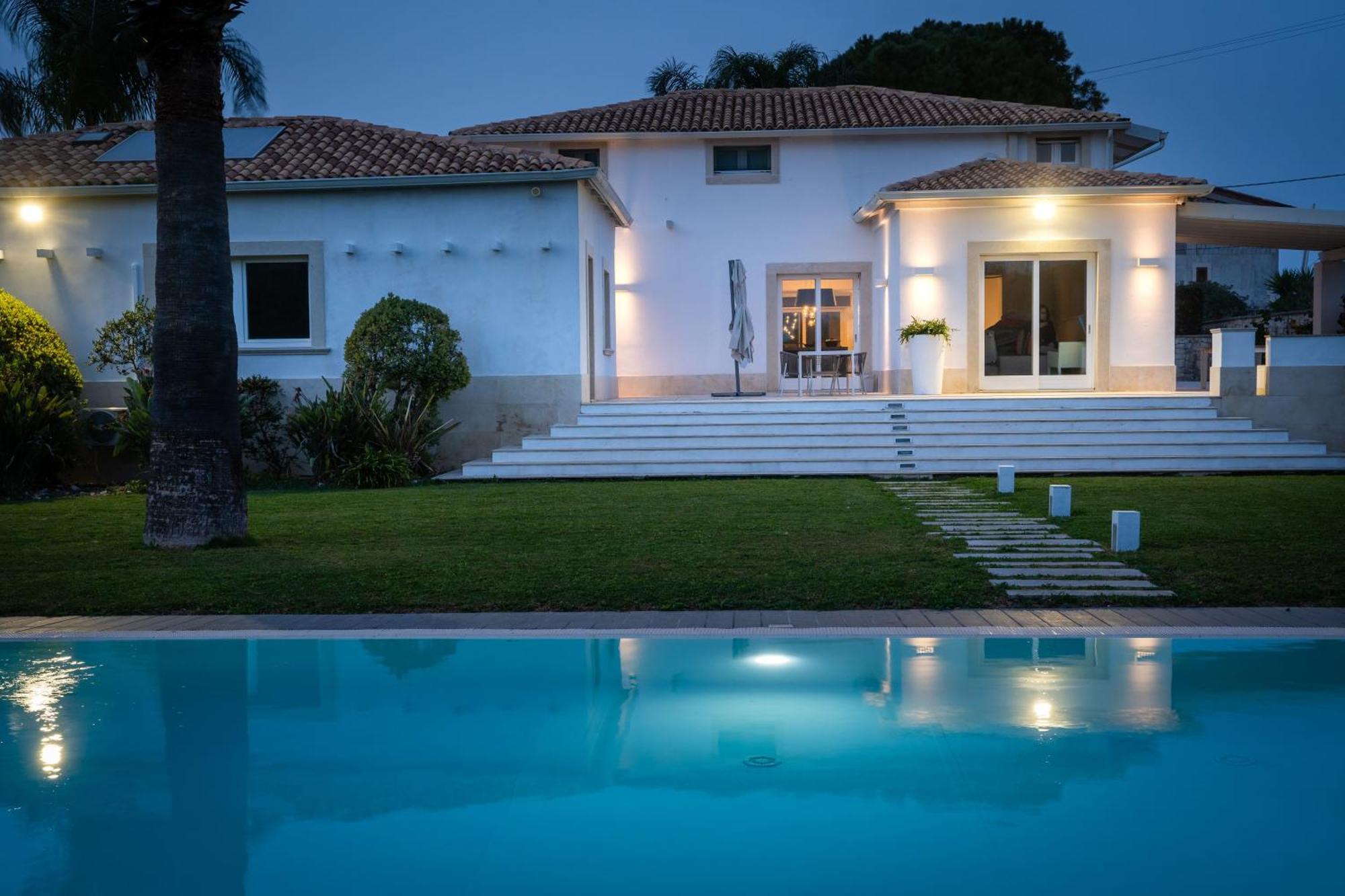 Villa Elena By Ortigia Apartments Fanusa Esterno foto